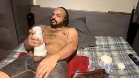 Snapshot of popfizzt chatting on 12/14/24, 08:08 popfizzt online show from 12/14/24, 08:08