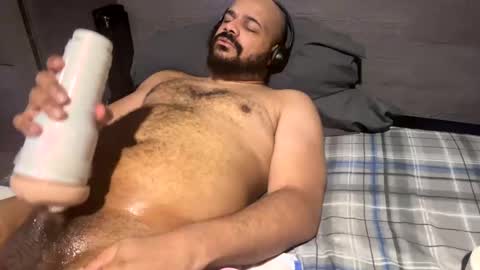 Snapshot of popfizzt chatting on 12/19/24, 10:21 popfizzt online show from 12/19/24, 10:21