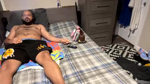 Snapshot of popfizzt chatting on 12/20/24, 11:32 popfizzt online show from 12/20/24, 11:32