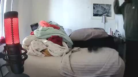 Snapshot of popfizzt chatting on 09/15/25, 12:49 popfizzt online show from 09/15/25, 12:49