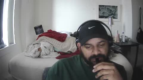 Snapshot of popfizzt chatting on 09/18/25, 12:07 popfizzt online show from 09/18/25, 12:07