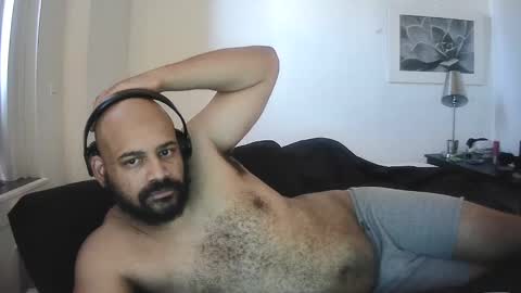 Snapshot of popfizzt chatting on 09/29/25, 12:10 popfizzt online show from 09/29/25, 12:10