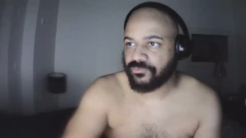 Snapshot of popfizzt chatting on 10/05/25, 10:13 popfizzt online show from 10/05/25, 10:13