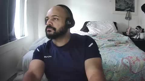 Snapshot of popfizzt chatting on 10/09/25, 09:35 popfizzt online show from 10/09/25, 09:35