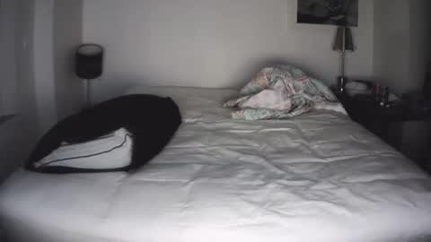 Snapshot of popfizzt chatting on 10/19/25, 03:07 popfizzt online show from 10/19/25, 03:07