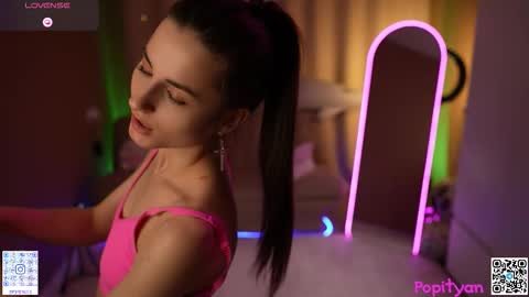 Snapshot of popityan chatting on 02/28/26, 05:52 Louise see you on December 1 at 2200 UTC3 online show from 02/28/26, 05:52