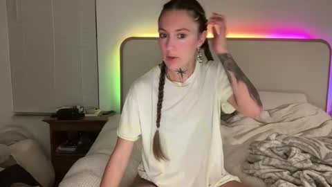 PoppyQuinn online show from 04/02/26, 02:09