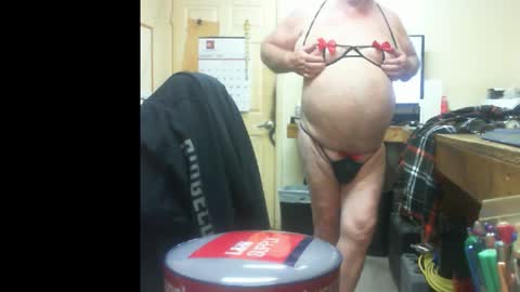 Snapshot of popstarbiker chatting on 01/28/25, 04:08 Pop online show from 01/28/25, 04:08