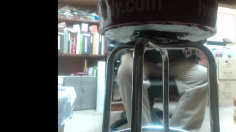 Snapshot of popstarbiker chatting on 02/05/25, 12:49 Pop online show from 02/05/25, 12:49