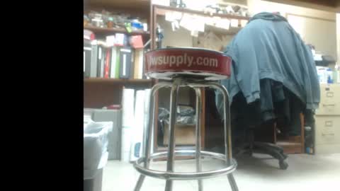 Snapshot of popstarbiker chatting on 02/19/25, 11:46 Pop online show from 02/19/25, 11:46