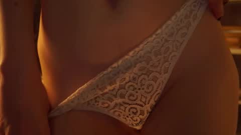 Agnes online show from 03/04/25, 09:07