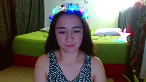 Snapshot of porcelainlux chatting on 12/27/24, 04:04 porcelainlux online show from 12/27/24, 04:04