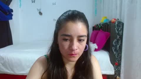 Snapshot of porcelainlux chatting on 01/05/25, 07:07 porcelainlux online show from 01/05/25, 07:07