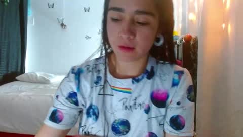 Snapshot of porcelainlux chatting on 01/06/25, 02:15 porcelainlux online show from 01/06/25, 02:15