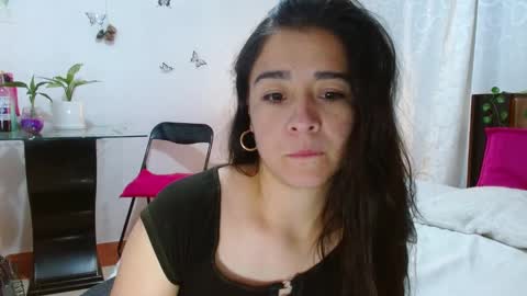 Snapshot of porcelainlux chatting on 01/19/25, 09:34 porcelainlux online show from 01/19/25, 09:34