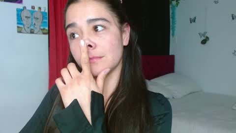 Snapshot of porcelainlux chatting on 02/13/25, 03:39 porcelainlux online show from 02/13/25, 03:39