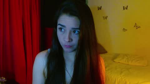 Snapshot of porcelainlux chatting on 02/25/25, 04:14 porcelainlux online show from 02/25/25, 04:14