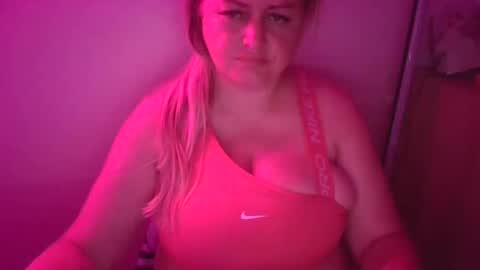 Snapshot of pornbusty chatting on 07/14/26, 06:57 MelissOfficial online show from 07/14/26, 06:57