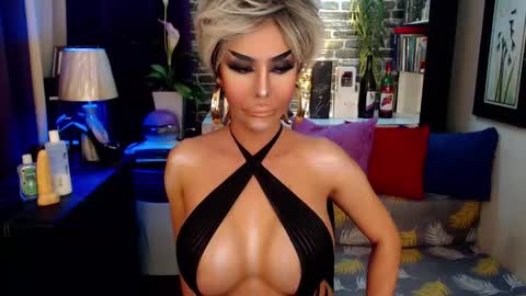 DivaGray online show from 02/02/26, 10:19