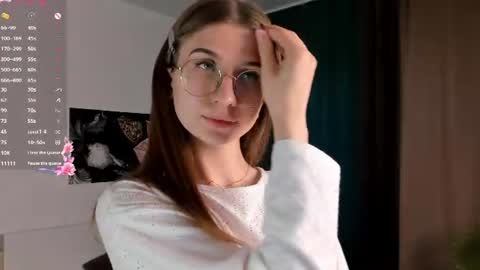 Snapshot of portia_bubbles chatting on 07/17/26, 08:10 Elizabeth online show from 07/17/26, 08:10