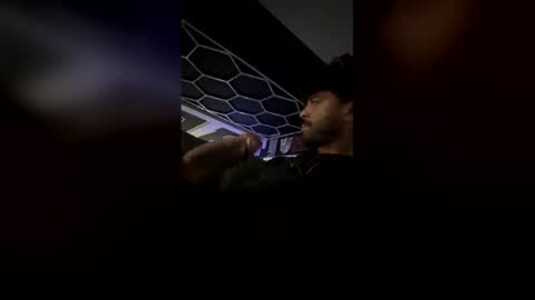 Snapshot of portugues_malvadao2 chatting on 03/21/26, 07:57 portugues_malvadao2 online show from 03/21/26, 07:57