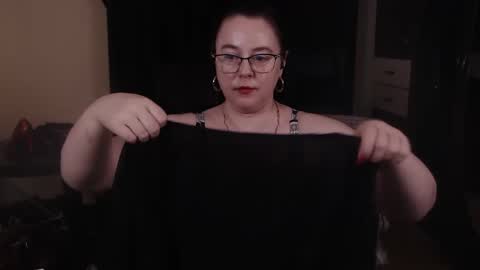 Snapshot of posh_mistress chatting on 12/08/24, 05:55 PoshMistres online show from 12/08/24, 05:55