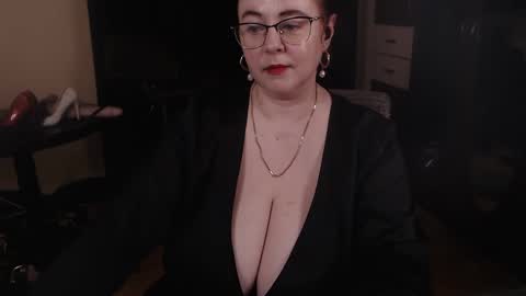 Snapshot of posh_mistress chatting on 12/22/24, 05:12 PoshMistres online show from 12/22/24, 05:12
