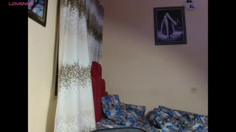 Snapshot of posh_studio1 chatting on 07/23/26, 04:10 luna online show from 07/23/26, 04:10