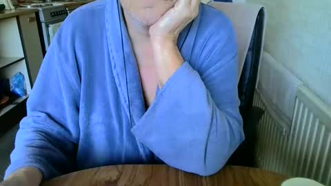 poshman65 online show from 12/05/25, 12:14