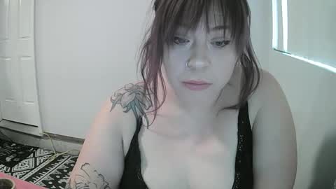 posionedxpeach online show from 11/05/25, 09:04