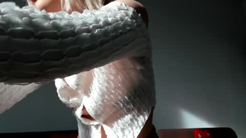 Snapshot of positivevibess chatting on 01/07/25, 09:50 positivevibess online show from 01/07/25, 09:50