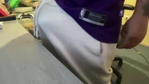 Snapshot of potoraah chatting on 11/10/25, 04:11 potoraah online show from 11/10/25, 04:11