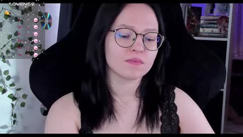 Snapshot of power_robynn chatting on 10/08/25, 11:30 Robyn online show from 10/08/25, 11:30