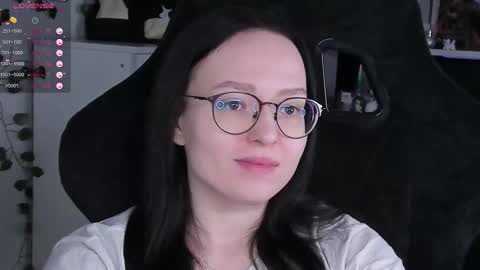 Snapshot of power_robynn chatting on 11/20/25, 05:12 Robyn online show from 11/20/25, 05:12