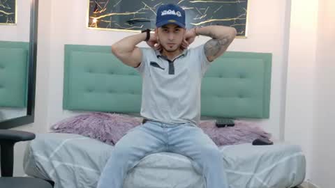   online show from 07/08/26, 03:44