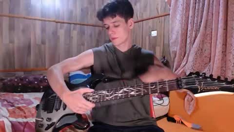 Snapshot of powertwinky chatting on 12/07/24, 12:41 chris independent  online show from 12/07/24, 12:41