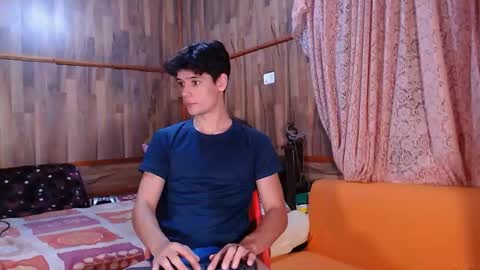 Snapshot of powertwinky chatting on 01/06/25, 11:52 chris independent  online show from 01/06/25, 11:52