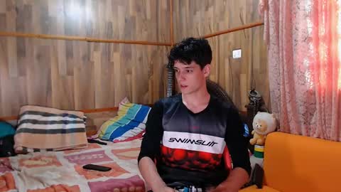 Snapshot of powertwinky chatting on 01/28/25, 09:19 chris independent  online show from 01/28/25, 09:19