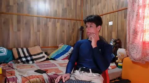 Snapshot of powertwinky chatting on 02/01/25, 08:47 chris independent  online show from 02/01/25, 08:47