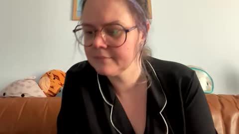 ppriestess online show from 05/08/26, 12:10
