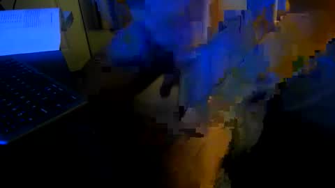 Snapshot of prague777 chatting on 12/20/25, 08:32 prague777 online show from 12/20/25, 08:32