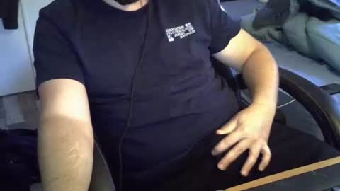 Snapshot of pralg chatting on 10/28/25, 10:30 pralg online show from 10/28/25, 10:30