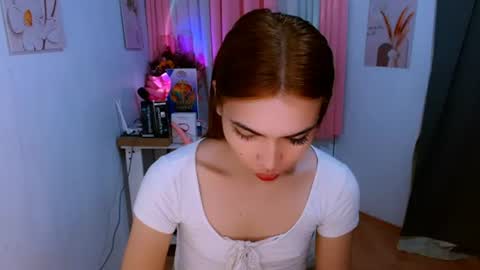 Snapshot of preciosa_banks69 chatting on 07/04/26, 12:44 preciosa_banks69 online show from 07/04/26, 12:44