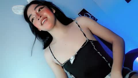 precious_laura18 online show from 06/17/26, 08:10