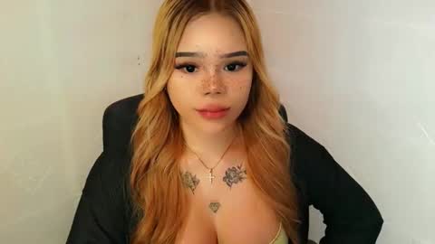 MAXXINE online show from 11/27/25, 07:21