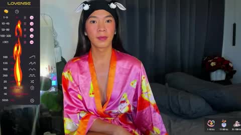 Snapshot of preciousjuliats chatting on 10/23/25, 03:06 Julia Flores online show from 10/23/25, 03:06