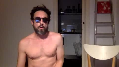 Snapshot of precum3d chatting on 10/31/25, 02:01 PRECUM online show from 10/31/25, 02:01