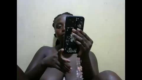 Snapshot of preetty_ebony_girl chatting on 05/30/26, 09:28 Elizabeth online show from 05/30/26, 09:28