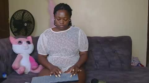 Snapshot of preetycookie chatting on 02/17/25, 05:25 Lilly online show from 02/17/25, 05:25