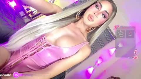 Snapshot of premium_womanhood chatting on 03/03/26, 07:31 premium_womanhood online show from 03/03/26, 07:31